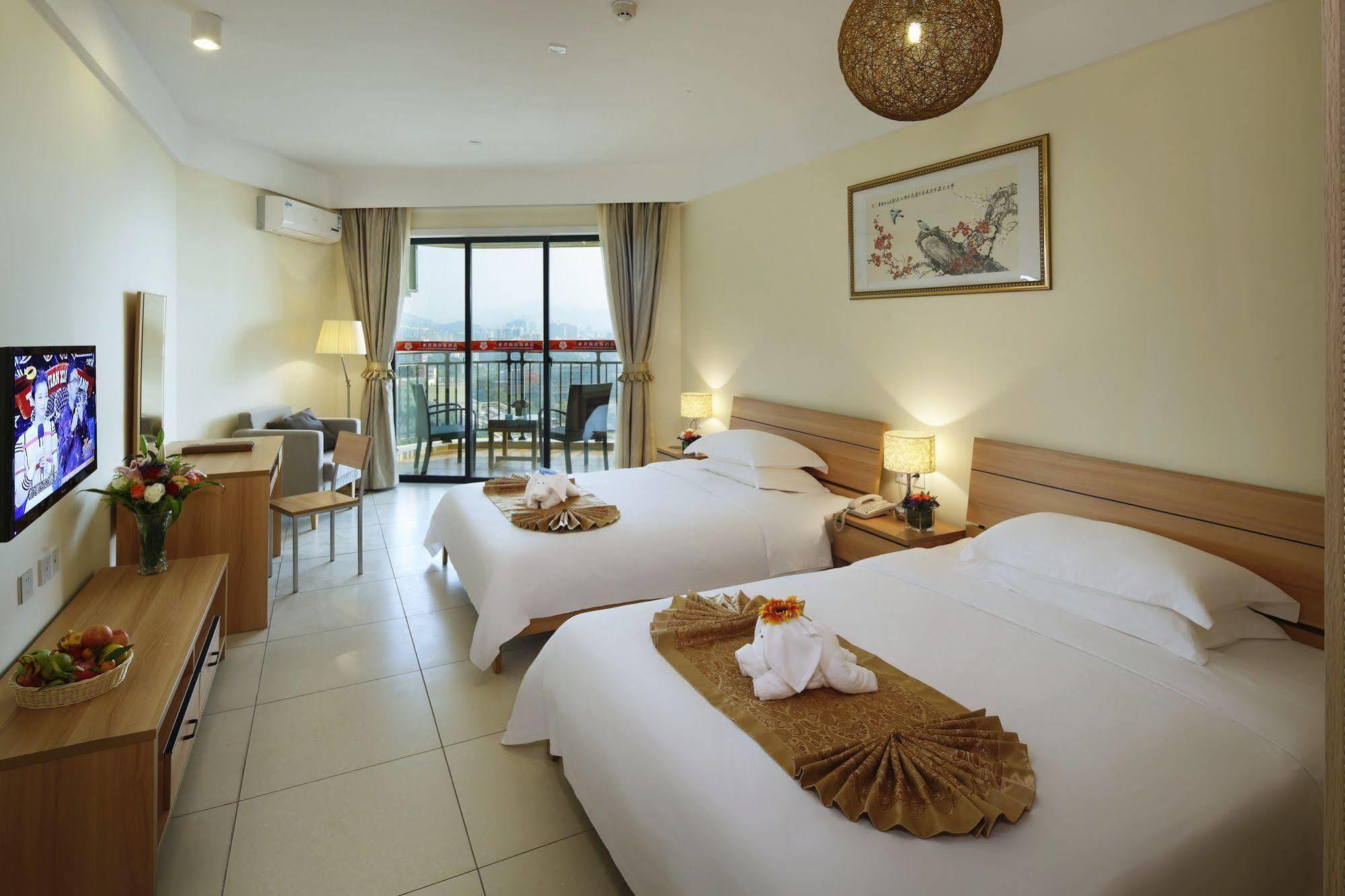 Gentle Grown Sanya Seashore Hotel Exterior photo