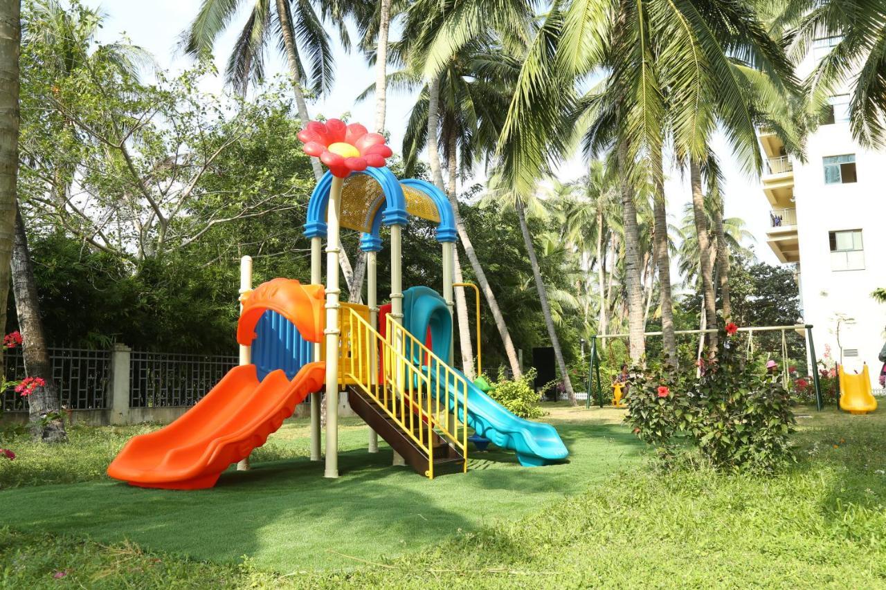 Gentle Grown Sanya Seashore Hotel Exterior photo
